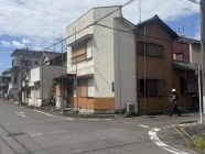 近日公開